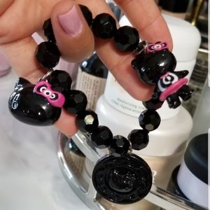 Mac by THE HELLO KITTY CHARM BRACELET